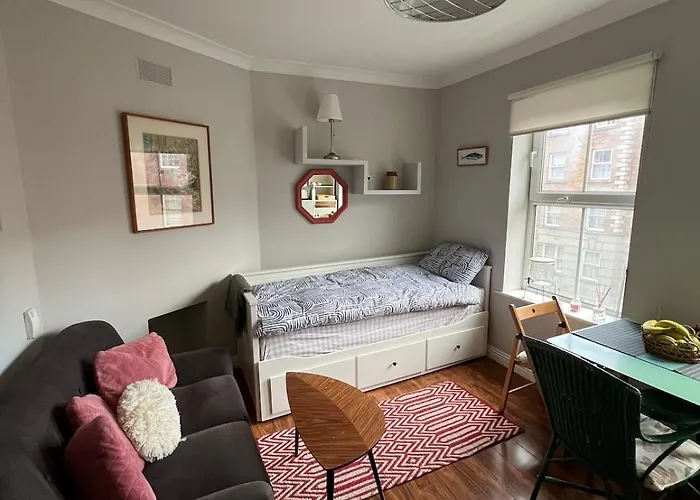 Apartament Charming Centre Hideaway