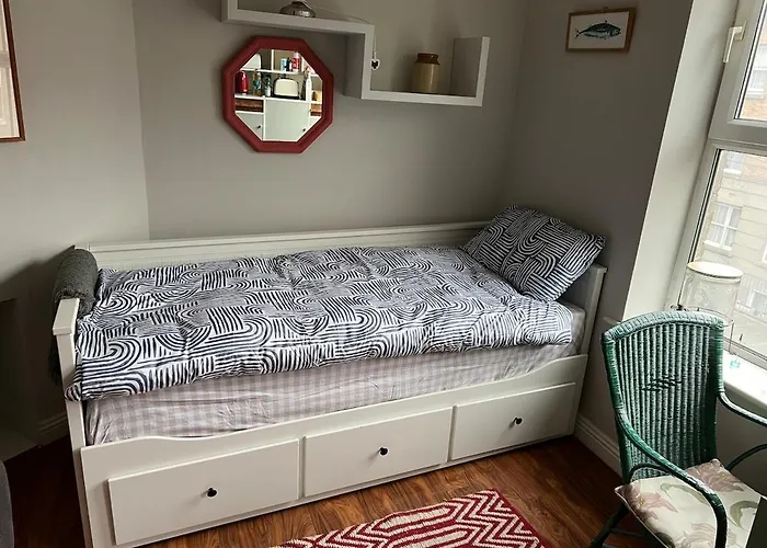 Charming Centre Hideaway