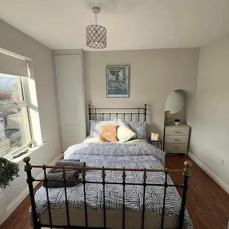 Charming Centre Hideaway Апартаменты *