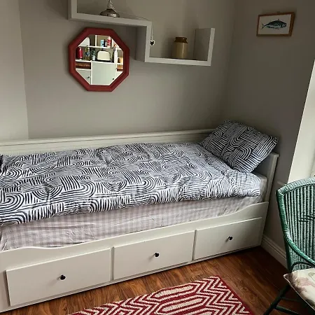 Charming Centre Hideaway